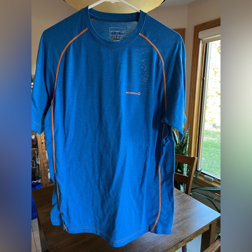 Merrell T-shirt